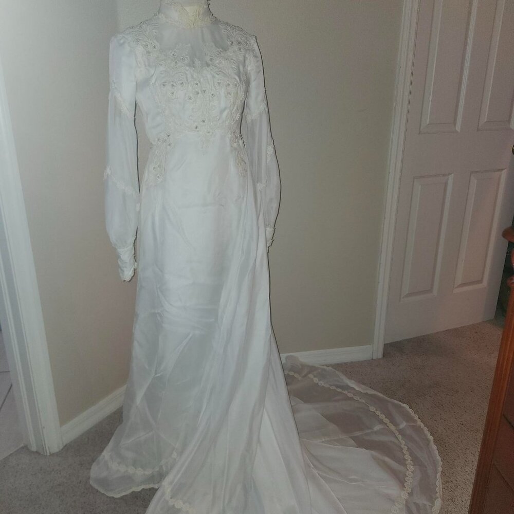 1977 VINTAGE WEDDING DRESS - Picture 14 of 15